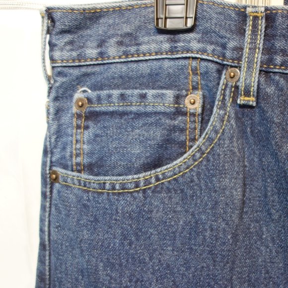Levi's 517 *NWT* Measures 34x31.5" - Picture 2 of 16